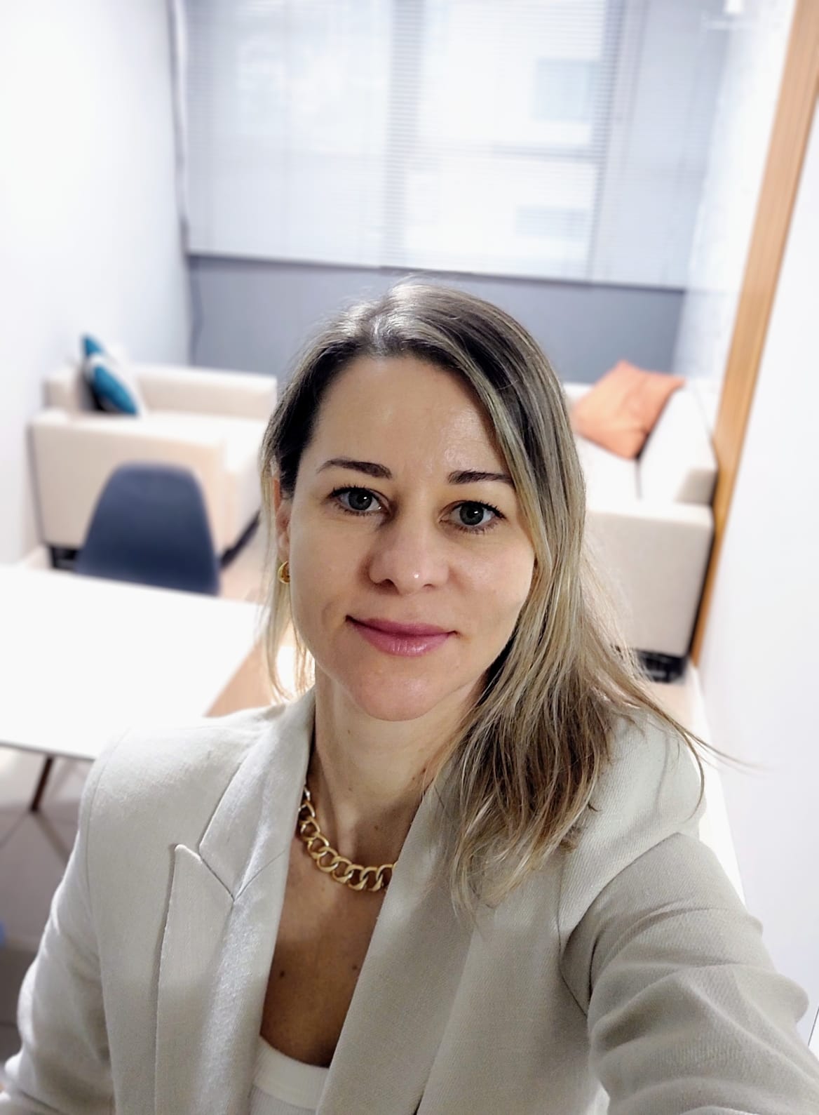 Psicóloga Adriane Pelizzaro